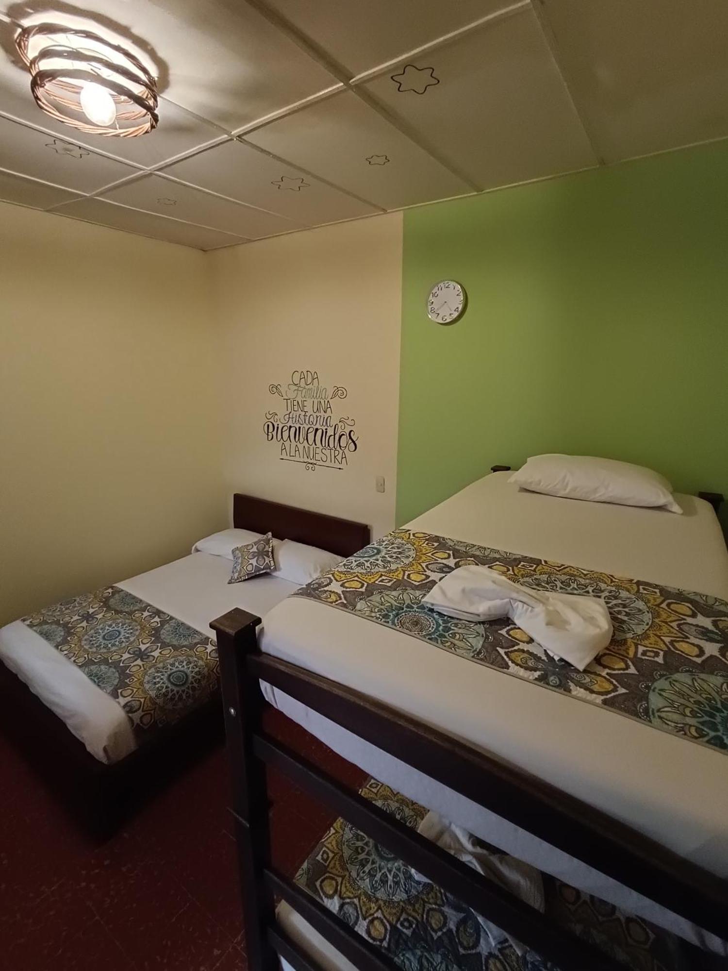 Adventure Hostel Сан-Хиль Экстерьер фото